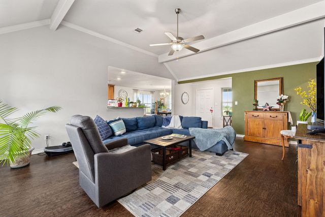 4846 County Road 327 RD, Granger, TX 76530