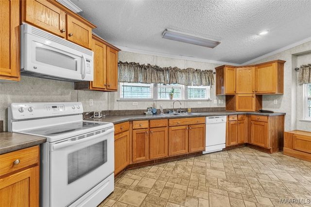 1241 WIND CREEK FARM Road, Alexander City, AL 35010