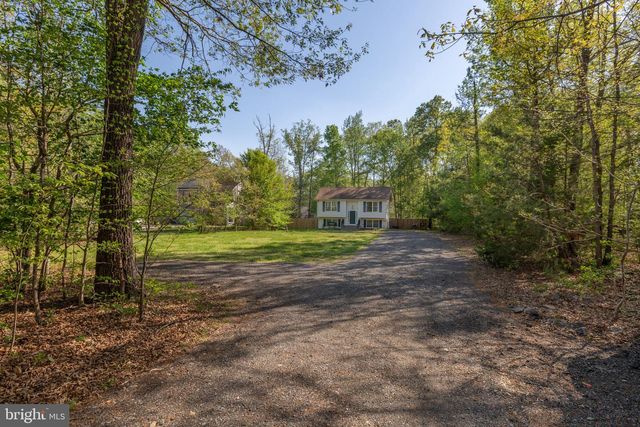 877 CAMPERS LN, Ruther Glen, VA 22546