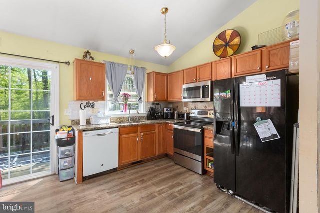 877 CAMPERS LN, Ruther Glen, VA 22546