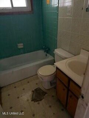 277 Chickasaw Street, Holly Springs, MS 38635