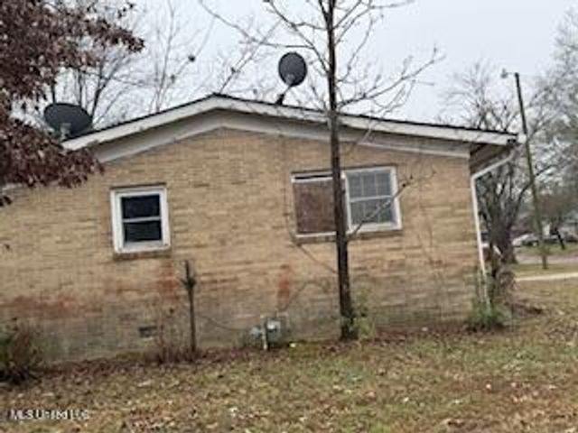 277 Chickasaw Street, Holly Springs, MS 38635