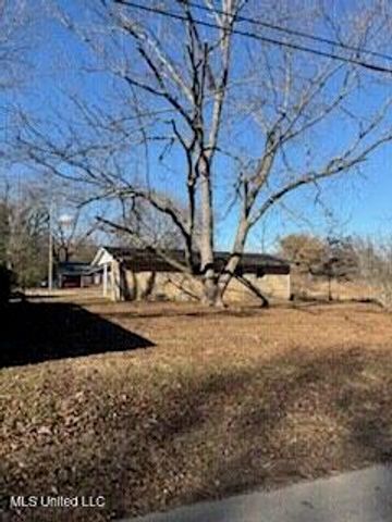 277 Chickasaw Street, Holly Springs, MS 38635