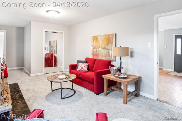 11200 Wahrman Street, Romulus, MI 48174