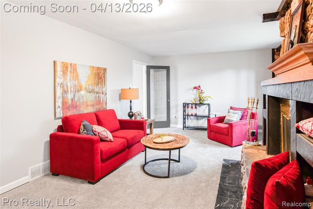 11200 Wahrman Street, Romulus, MI 48174