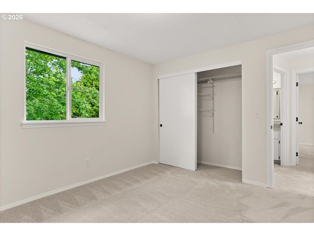 8125 Sw PINE St, Portland, OR 97223