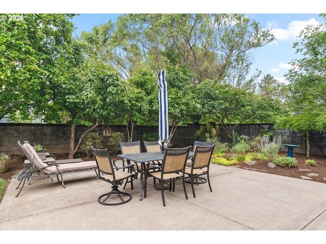 8125 Sw PINE St, Portland, OR 97223