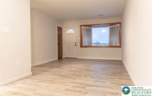 3020 Salisbury Drive, Allentown City, PA 18103