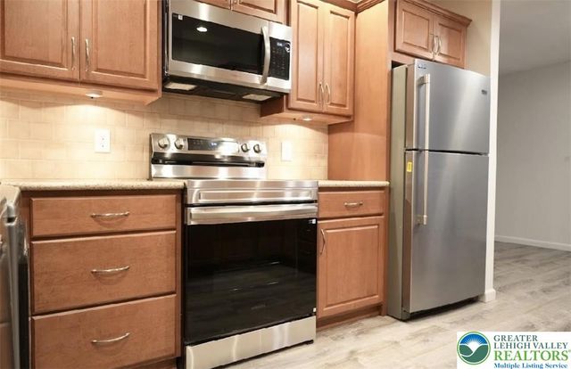 3020 Salisbury Drive, Allentown City, PA 18103