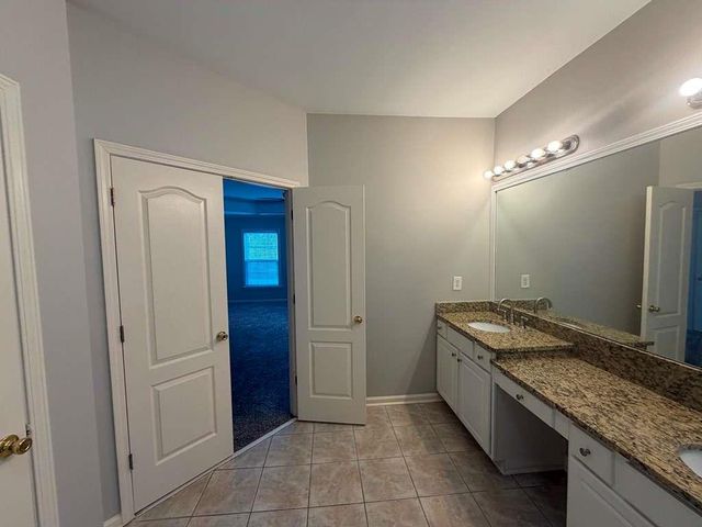 1822 Patterson Mill Way, Lawrenceville, GA 30044
