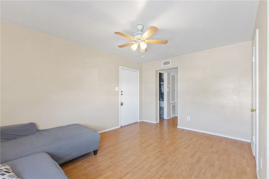 2804 Cypress Bend Circle, Bryan, TX 77801 — photo 4