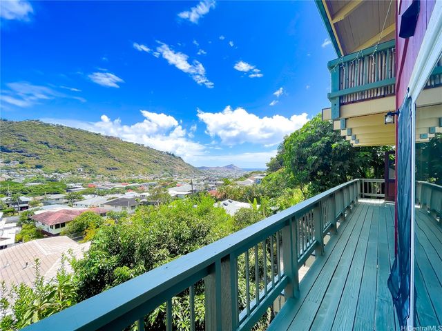 2365 Gardenia Street A, Honolulu, HI 96816