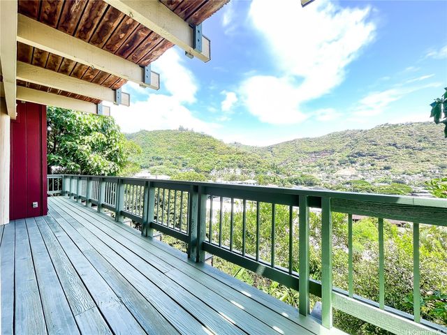 2365 Gardenia Street A, Honolulu, HI 96816