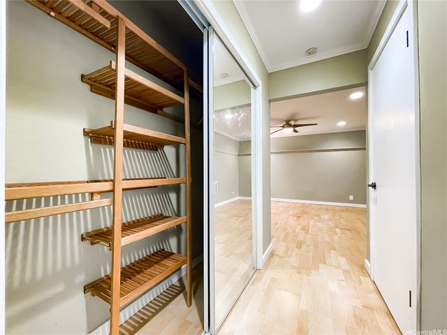 2365 Gardenia Street A, Honolulu, HI 96816