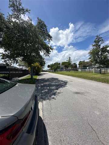 10330 Puerto Rico Drive, Cutler Bay, FL 33189