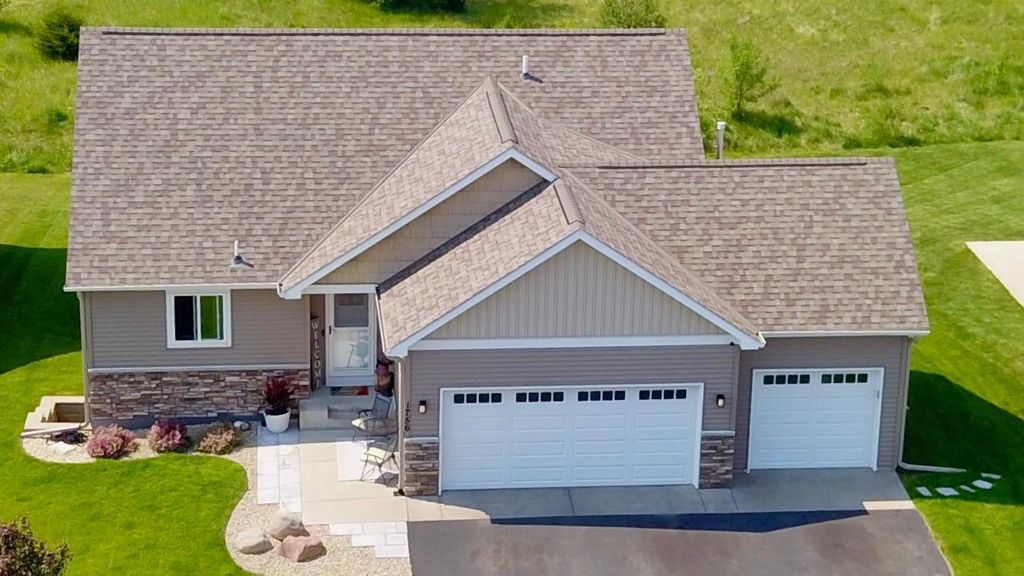 1756 34th Street NE, Sauk Rapids, MN 56379
