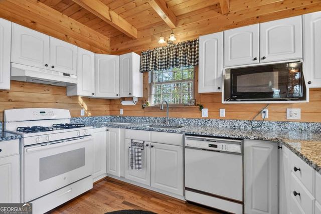 1183 Bear Paw Trail, Blue Ridge, GA 30513