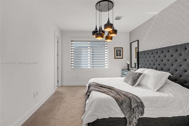 4374 NW 81st Ave, Doral, FL 33166