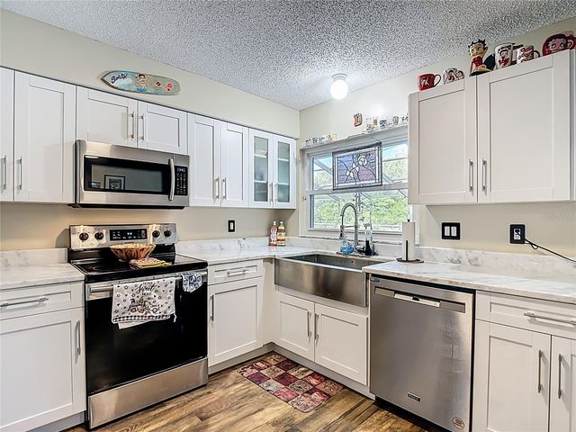 15110 NATUREWALK DRIVE, Tampa, FL 33624