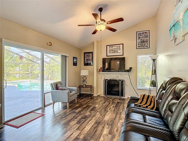 15110 NATUREWALK DRIVE, Tampa, FL 33624