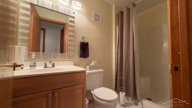 701 Airfield Lane, Midland, MI 48642