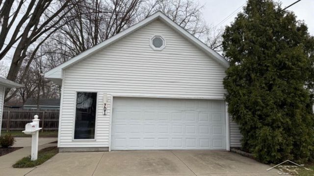 701 Airfield Lane, Midland, MI 48642