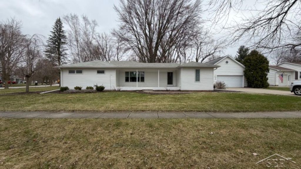 701 Airfield Lane, Midland, MI 48642