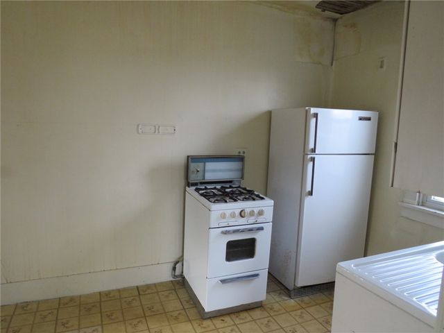 407 Linnview Ave, Carrick, PA 15210