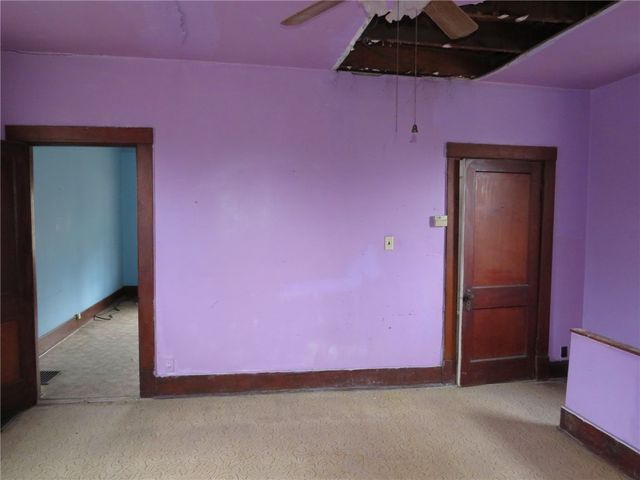 407 Linnview Ave, Carrick, PA 15210