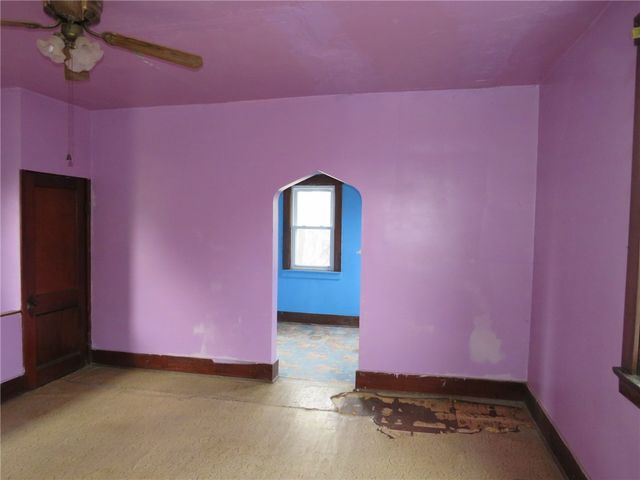 407 Linnview Ave, Carrick, PA 15210