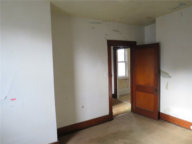 407 Linnview Ave, Carrick, PA 15210