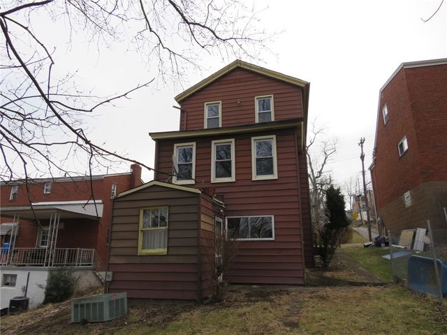 407 Linnview Ave, Carrick, PA 15210