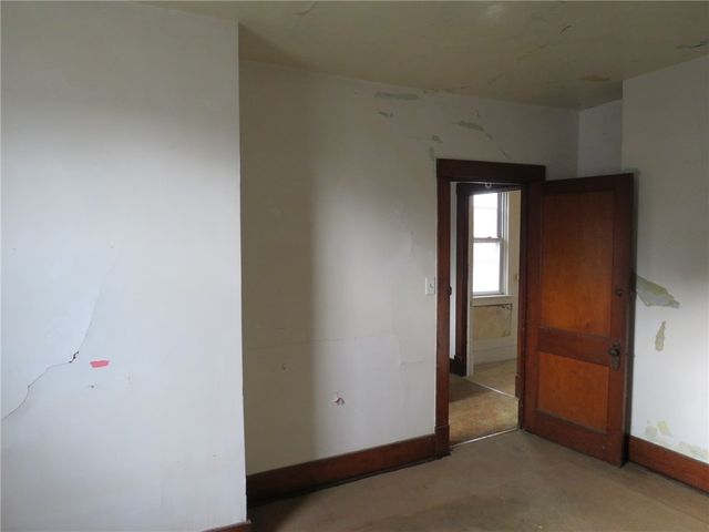 407 Linnview Ave, Carrick, PA 15210