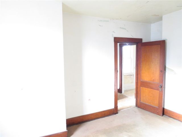 407 Linnview Ave, Carrick, PA 15210