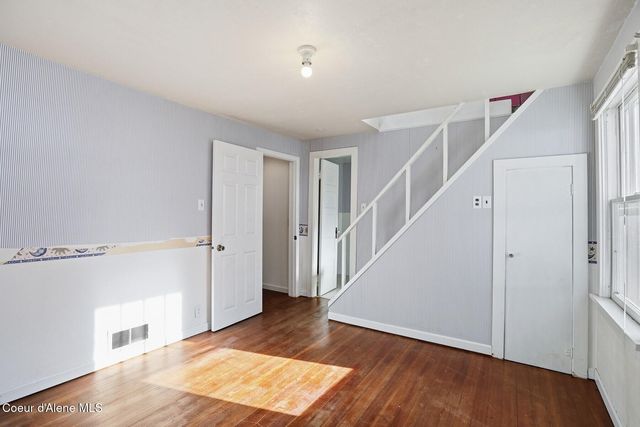 1020 Mill St, Wardner, ID 83837