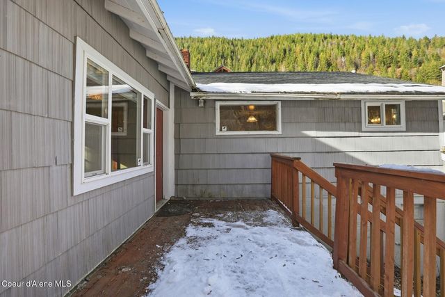 1020 Mill St, Wardner, ID 83837