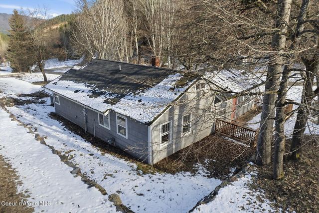 1020 Mill St, Wardner, ID 83837