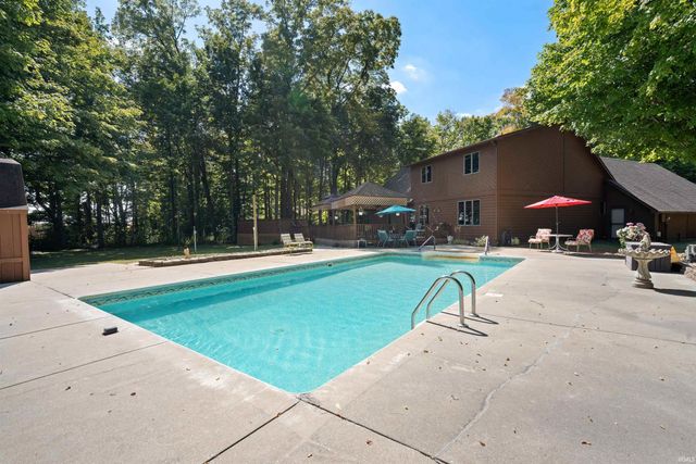 36 TIMBERLY Drive, Greentown, IN 46936