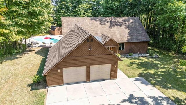 36 TIMBERLY Drive, Greentown, IN 46936