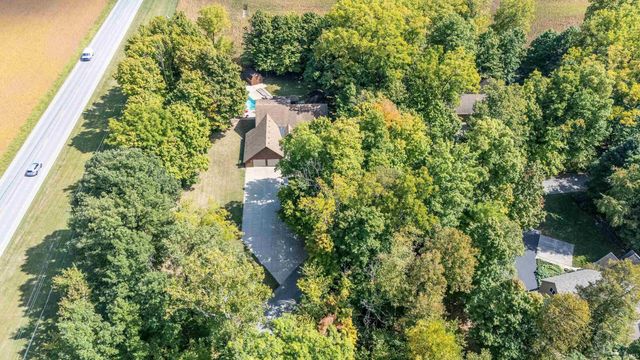 36 TIMBERLY Drive, Greentown, IN 46936
