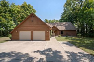 36 TIMBERLY Drive, Greentown, IN 46936
