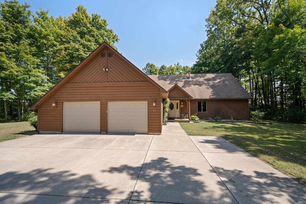36 TIMBERLY Drive, Greentown, IN 46936