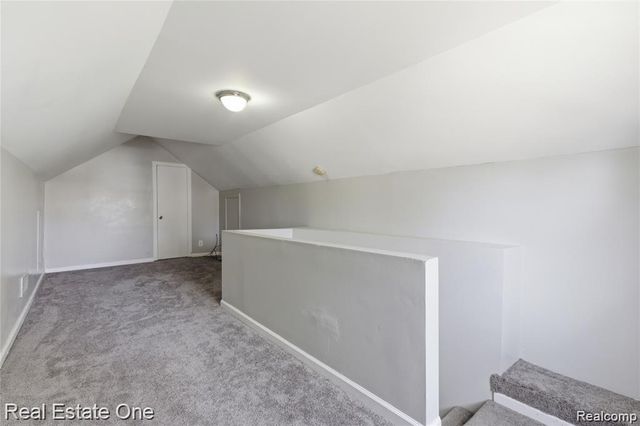 5747 Kingsbury Street, Dearborn Heights, MI 48127