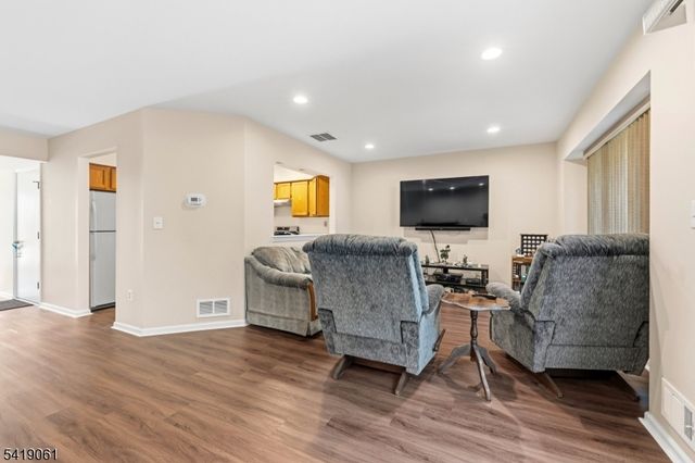 14 Braemar Dr, Rockaway Twp., NJ 07866