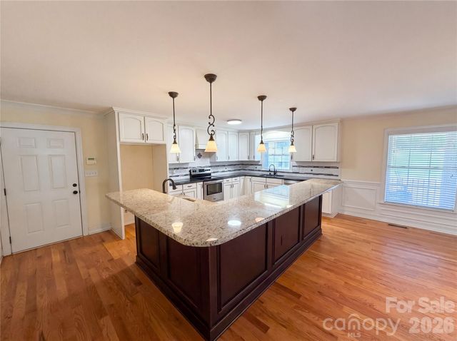134 Springway Drive, Kannapolis, NC 28081