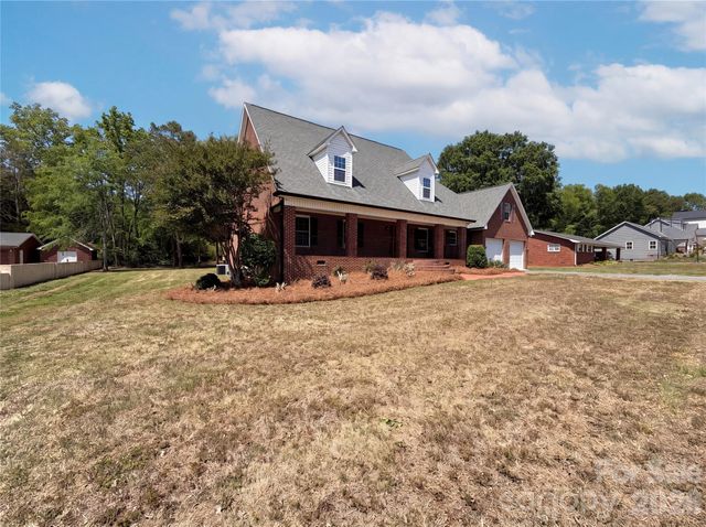 134 Springway Drive, Kannapolis, NC 28081
