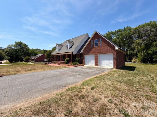 134 Springway Drive, Kannapolis, NC 28081