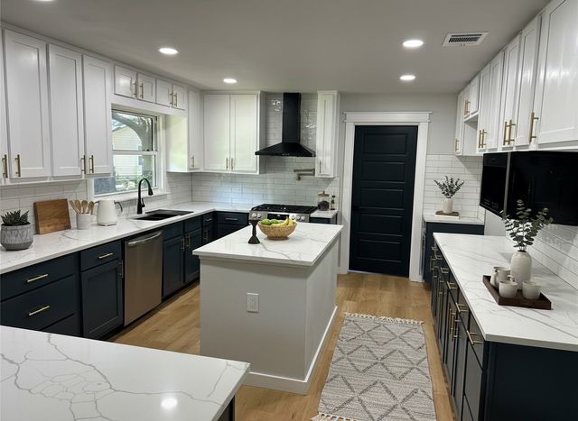 149 Parkwood Avenue, Arlington, TX 76013