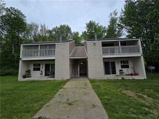 427 North Lake Street 8, Oneida, NY 13421