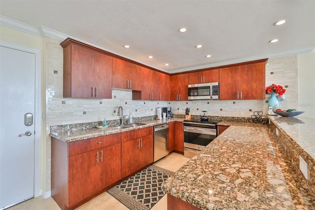 5396 GULF BOULEVARD 701, St Pete Beach, FL 33706